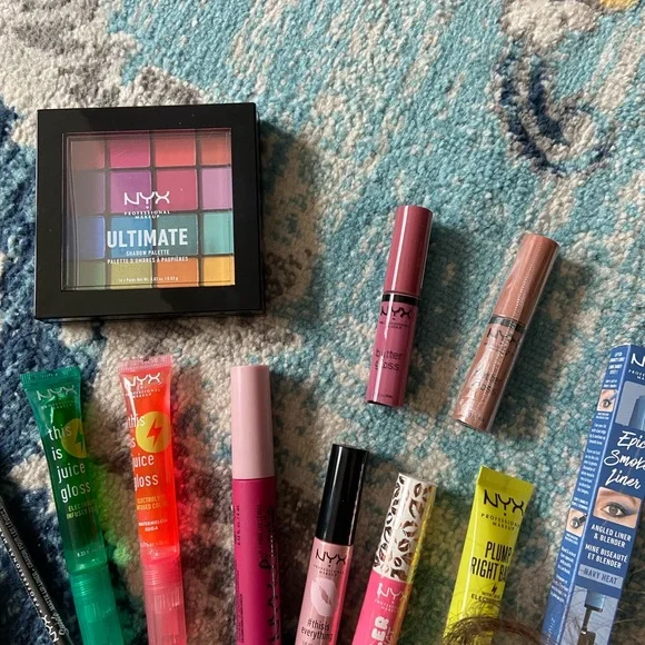 NYX Makeup Products (Mascara, lip glosses, eyeshadow, lip liners, eyebrows, etc) - Picture 3 of 7